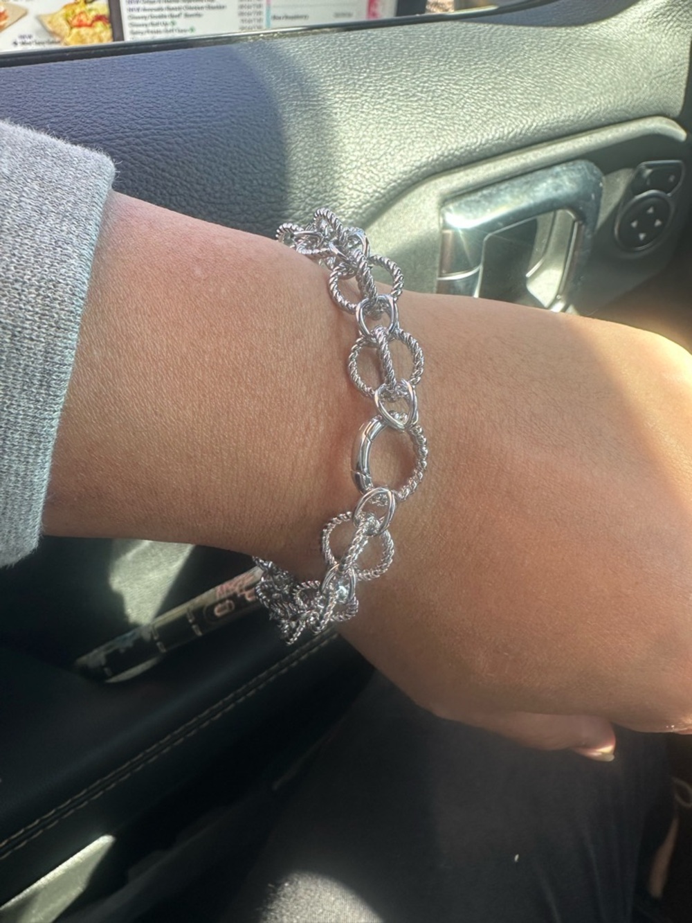Silver Interlinked Rope Chain Bracelet - Picture 5 of 6
